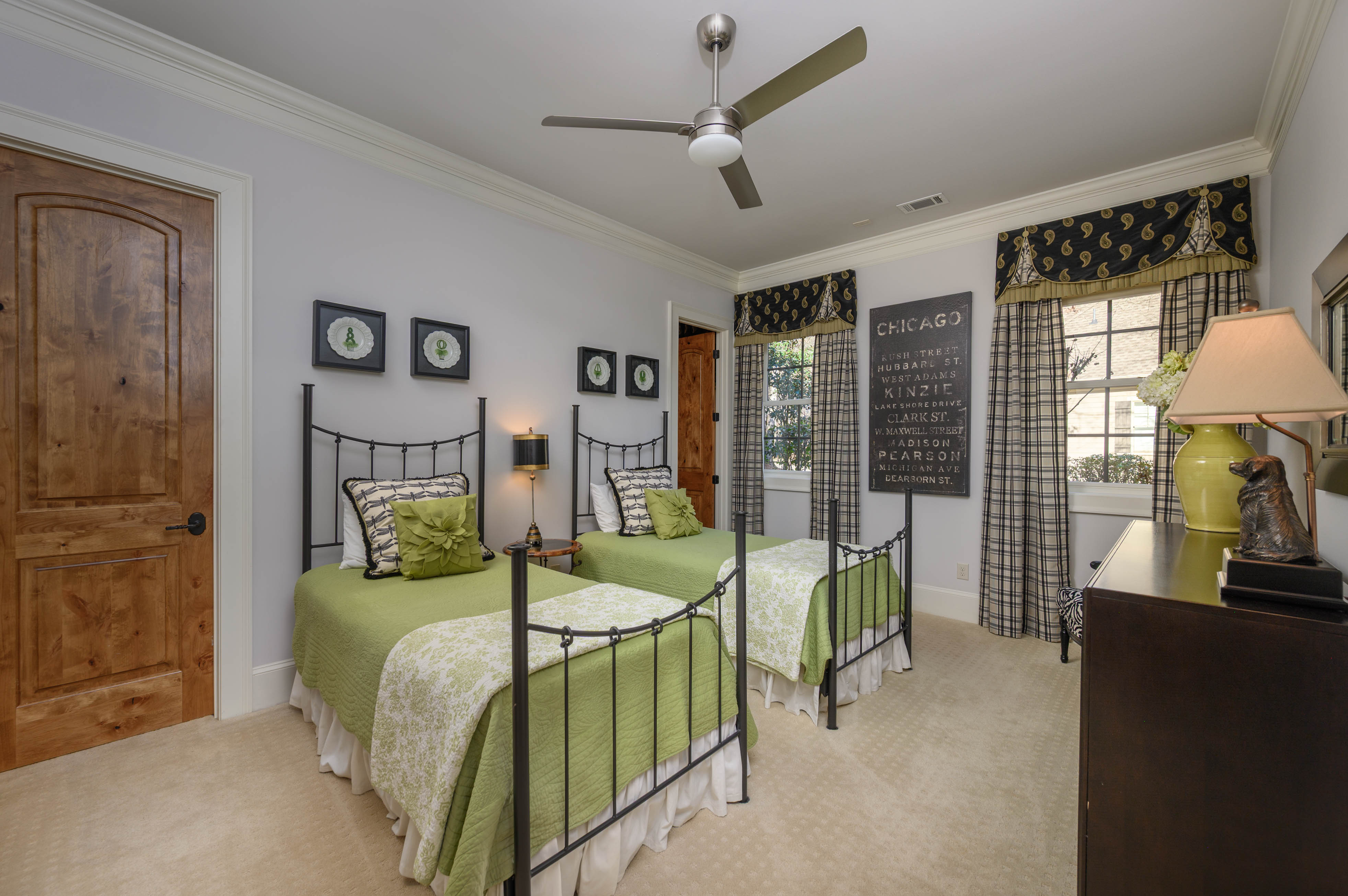 1050 Montgomery Drive image 40